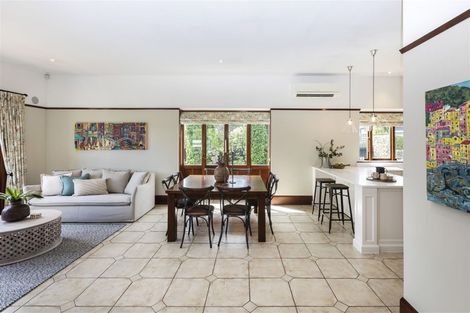 Photo of property in 121 Weston Road, St Albans, Christchurch, 8052