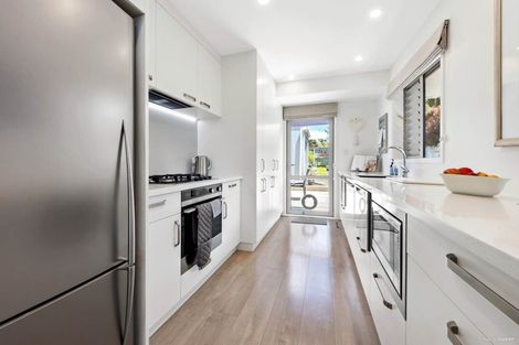 Photo of property in 2/6 Poseidon Place, Half Moon Bay, Auckland, 2012