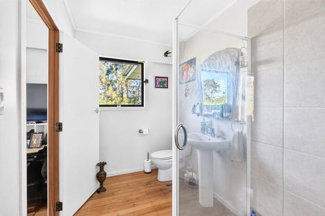 Photo of property in 1242 East Coast Road, Redvale, Albany, 0794