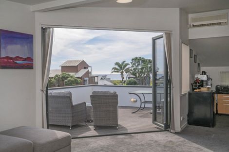 Photo of property in 4a Moray Place, Whiritoa, Whangamata, 3691
