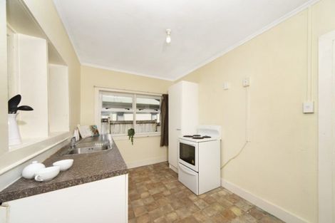 Photo of property in 12 Hutchinson Avenue, New Lynn, Auckland, 0600