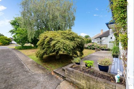 Photo of property in 104 Fairfield Road, Fairfield, Hamilton, 3214