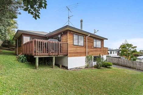 Photo of property in 2/13 Delamare Court, Sunnynook, Auckland, 0632