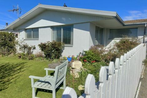 Photo of property in 37 Kinley Street, Rangiora, 7400