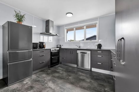 Photo of property in 6 Davidson Street, Hawera, 4610