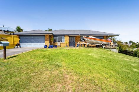 Photo of property in 8 Horizon Heights, Whalers Gate, New Plymouth, 4310