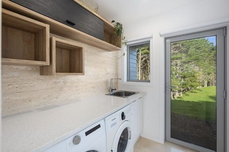 Photo of property in 132b Dormer Road, Waitoki, Helensville, 0875