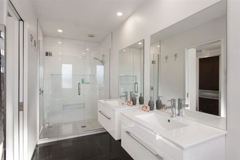 Photo of property in 45 Garreg Road, Bryndwr, Christchurch, 8052