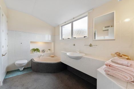 Photo of property in 1 Pacific Road, North New Brighton, Christchurch, 8083