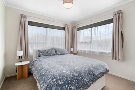 Photo of property in 317 Shakespeare Street, Leamington, Cambridge, 3432