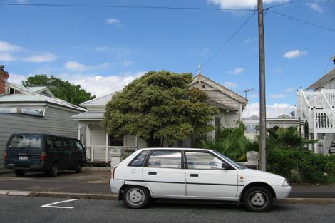 Photo of property in 12 Anne Street, Devonport, Auckland, 0624