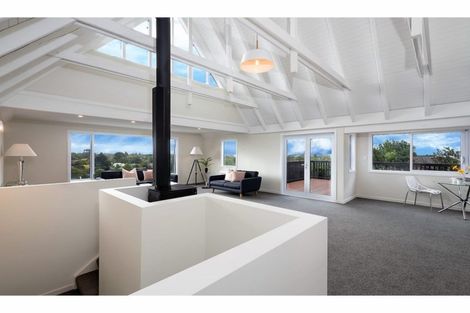 Photo of property in 363 Centaurus Road, Hillsborough, Christchurch, 8022