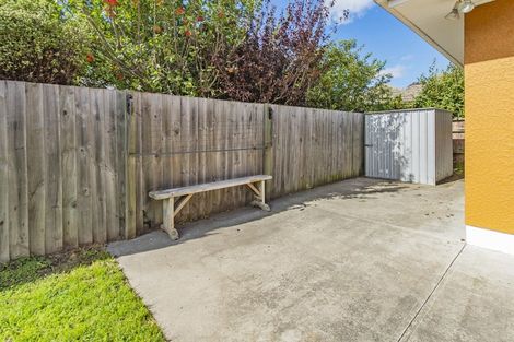 Photo of property in 15 Middlepark Road, Sockburn, Christchurch, 8042