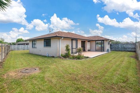 Photo of property in 96 Redcastle Drive, East Tamaki, Auckland, 2013