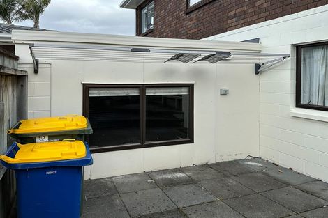 Photo of property in 2/51 Nigel Road, Browns Bay, Auckland, 0630