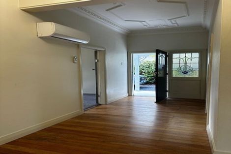 Photo of property in 20 Auld Street, Saint Kilda, Dunedin, 9012