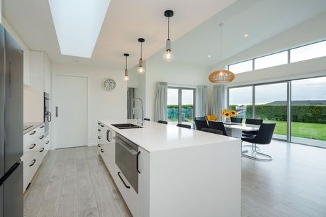 Photo of property in 11 Majestic Chance, Seaward Bush, Invercargill, 9812