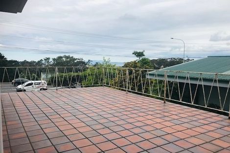 Photo of property in 314 East Coast Road, Forrest Hill, Auckland, 0620