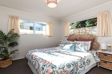 Photo of property in 8b Whiteley Street, Moturoa, New Plymouth, 4310