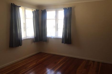 Photo of property in 384 Cambridge Terrace, Naenae, Lower Hutt, 5011