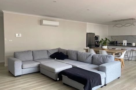 Photo of property in 12 Mamuku Drive, Massey, Auckland, 0614