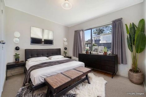 Photo of property in 2/31 Bowater Place, Manurewa, Auckland, 2102