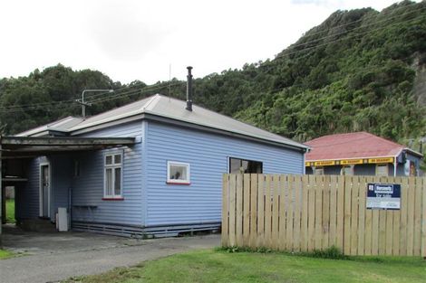 Photo of property in 182 Bright Street, Cobden, Greymouth, 7802