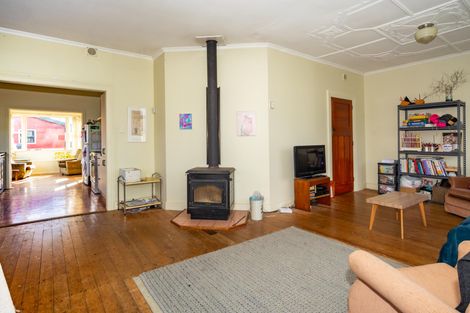 Photo of property in 25 Campbell Street, Geraldine, 7930