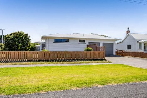 Photo of property in 53 King Street, Opunake, 4616