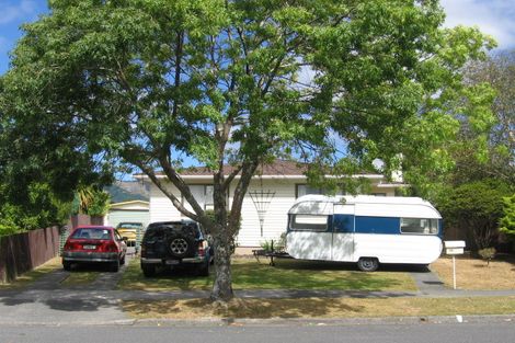 Photo of property in 40 Larchmont Grove, Totara Park, Upper Hutt, 5018