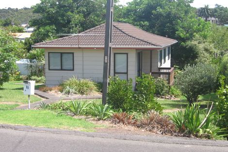 Photo of property in 11 Puriri Road, Oneroa, Waiheke Island, 1081