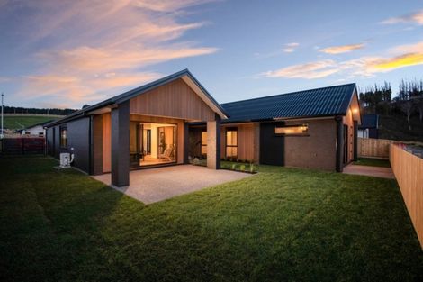 Photo of property in 109 Whakaturou Crescent, Pyes Pa, Tauranga, 3112