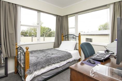 Photo of property in 2 Newcastle Street, Hokowhitu, Palmerston North, 4410