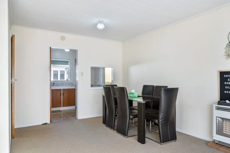 Photo of property in 2/14 Fuller Grove, Woburn, Lower Hutt, 5010