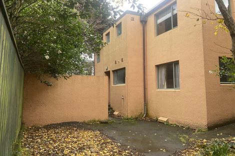 Photo of property in 28 Eccleston Hill, Thorndon, Wellington, 6011