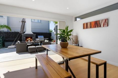 Photo of property in 31a Beechwood Road, Rothesay Bay, Auckland, 0630