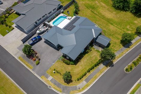 Photo of property in 2 Skippers Close, Haruru, 0204