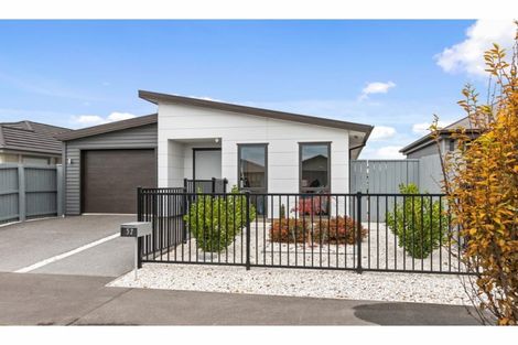 Photo of property in 52 Bamber Crescent, Halswell, Christchurch, 8025