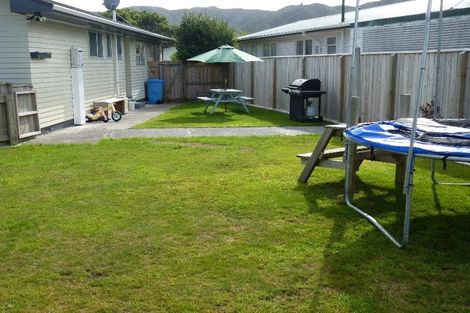 Photo of property in 3 Wimbledon Grove, Wainuiomata, Lower Hutt, 5014