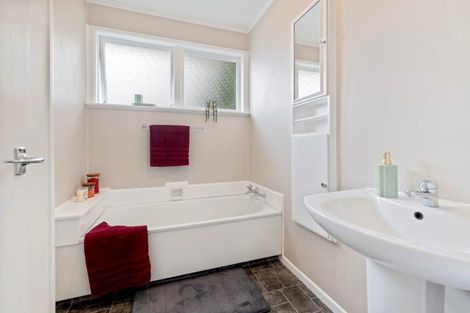 Photo of property in 14a Earlsworth Road, Mangere East, Auckland, 2024