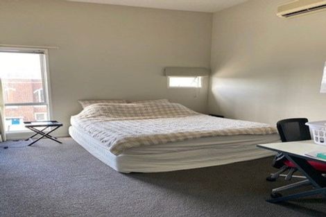 Photo of property in 8a Madeira Lane, Grafton, Auckland, 1023