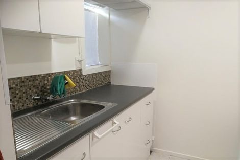 Photo of property in 2/48 Spinella Drive, Bayview, Auckland, 0629