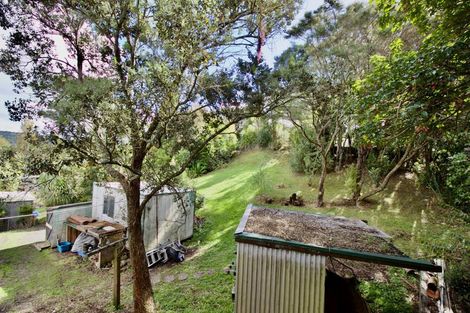 Photo of property in 5 Norman Road, Titirangi, Auckland, 0604