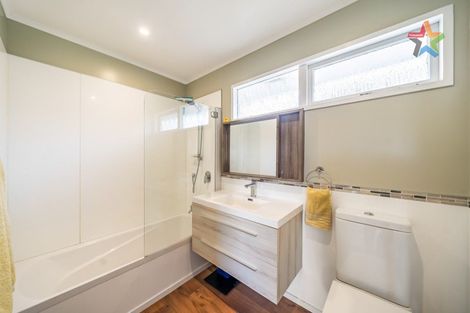 Photo of property in 32 Invercargill Drive, Kelson, Lower Hutt, 5010