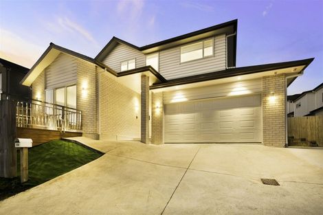 Photo of property in 153 Tiriwa Drive, Massey, Auckland, 0614