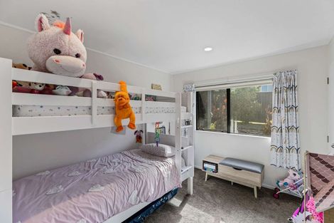 Photo of property in 3 Coralsea Way, Arkles Bay, Whangaparaoa, 0932