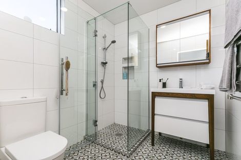 Photo of property in 16 Ramphal Terrace, Khandallah, Wellington, 6035