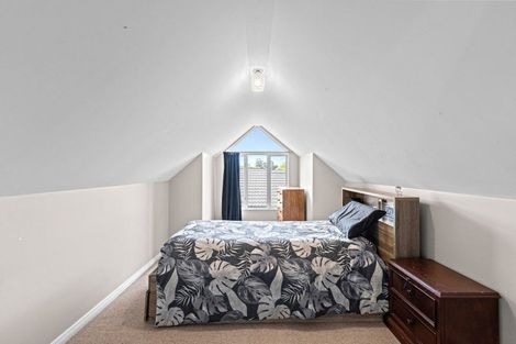 Photo of property in 21 Welsford Street, Woodend, 7610