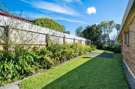 Photo of property in 17 Palomino Drive, Henderson, Auckland, 0612