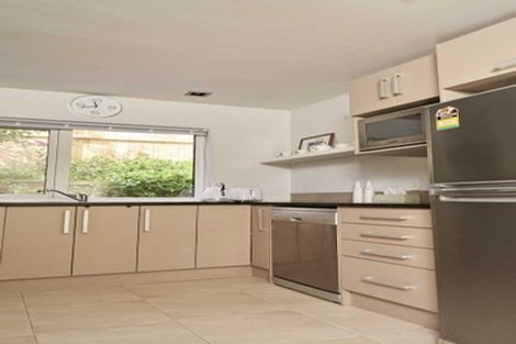 Photo of property in 38a Verran Road, Birkdale, Auckland, 0626